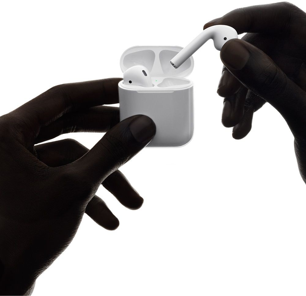 Apple Airpods Wireless Bluetooth Earphones, White